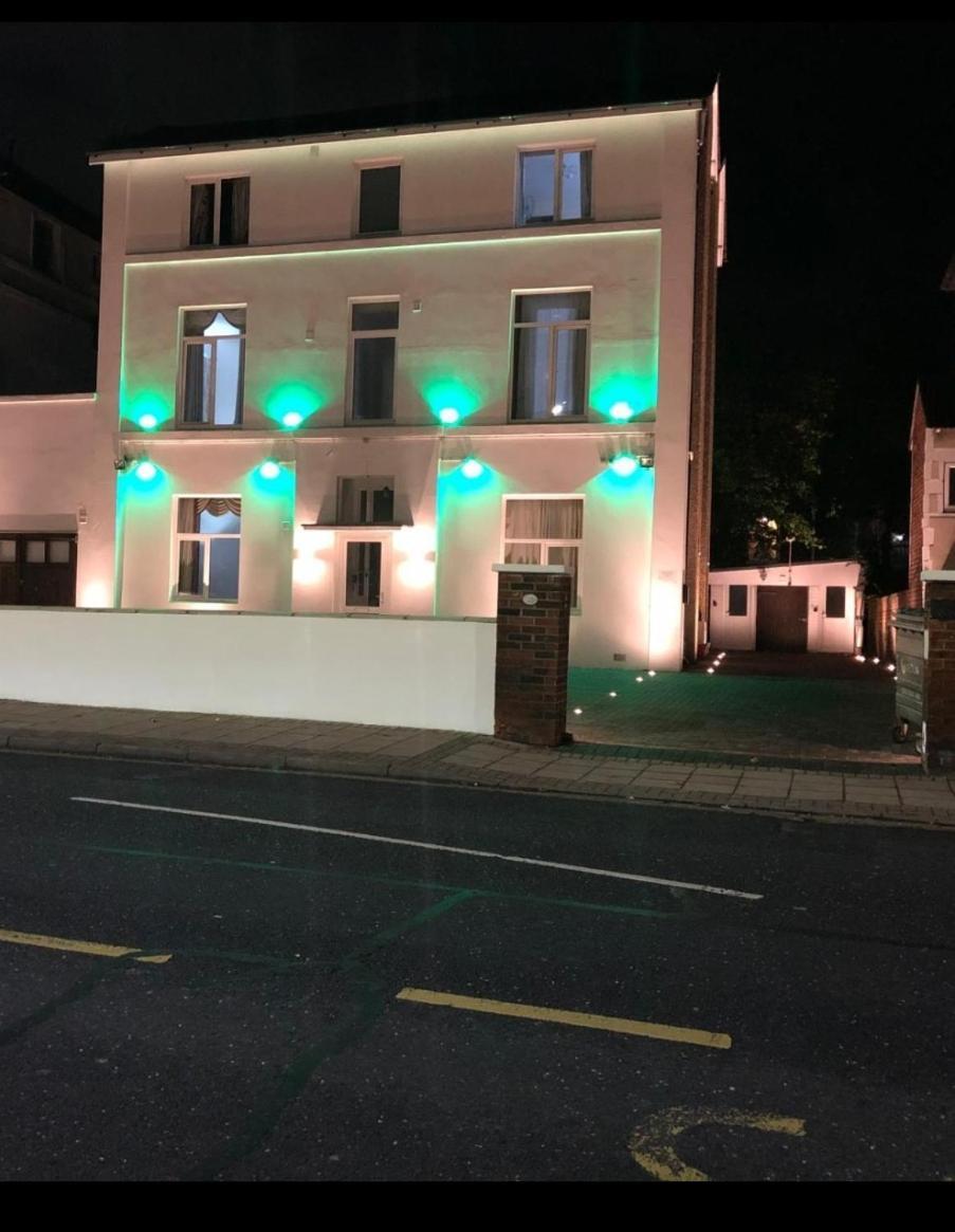Victorin House - All Rooms Are En-Suite Portsmouth Ngoại thất bức ảnh